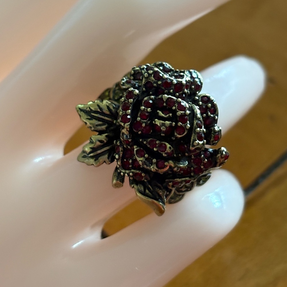 Heidi Daus Rose Elegance Ring Sz 11 Bold Dimensional Statement Bronze Red Green